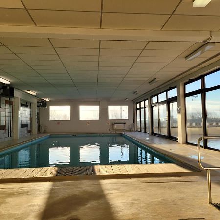 Studio 405 Op Zeedijk Met Frontaal Zeezicht 4De Verdiep Middelkerke Exterior foto